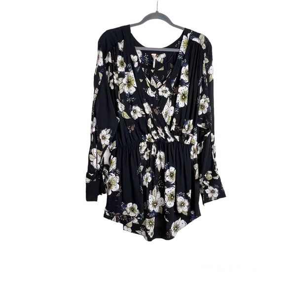 Free People Floral Surplice Tunic Top Large Black - Picture 9 of 9